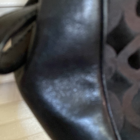 Beautiful Coach black monogram - Picture 3 of 7